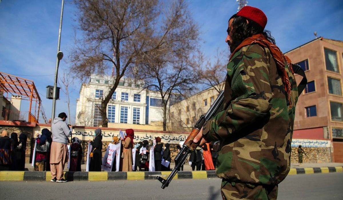 Afghanistan: 'Terrified' British Council teachers still in hiding